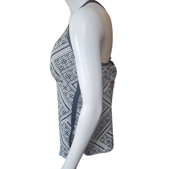 Splashletics Black & White Tankini Top (L) - Picture 5 of 7